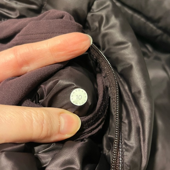 Lululemon Down For A Run Vest - Picture 8 of 12